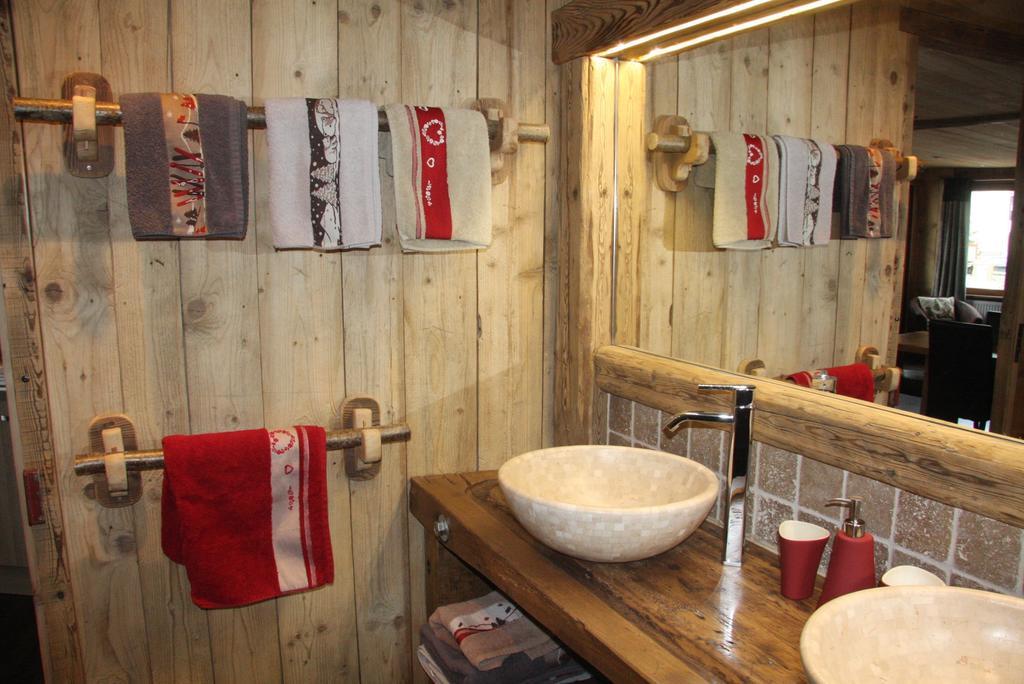 Chalet Pomme De Pin 티뉴 객실 사진
